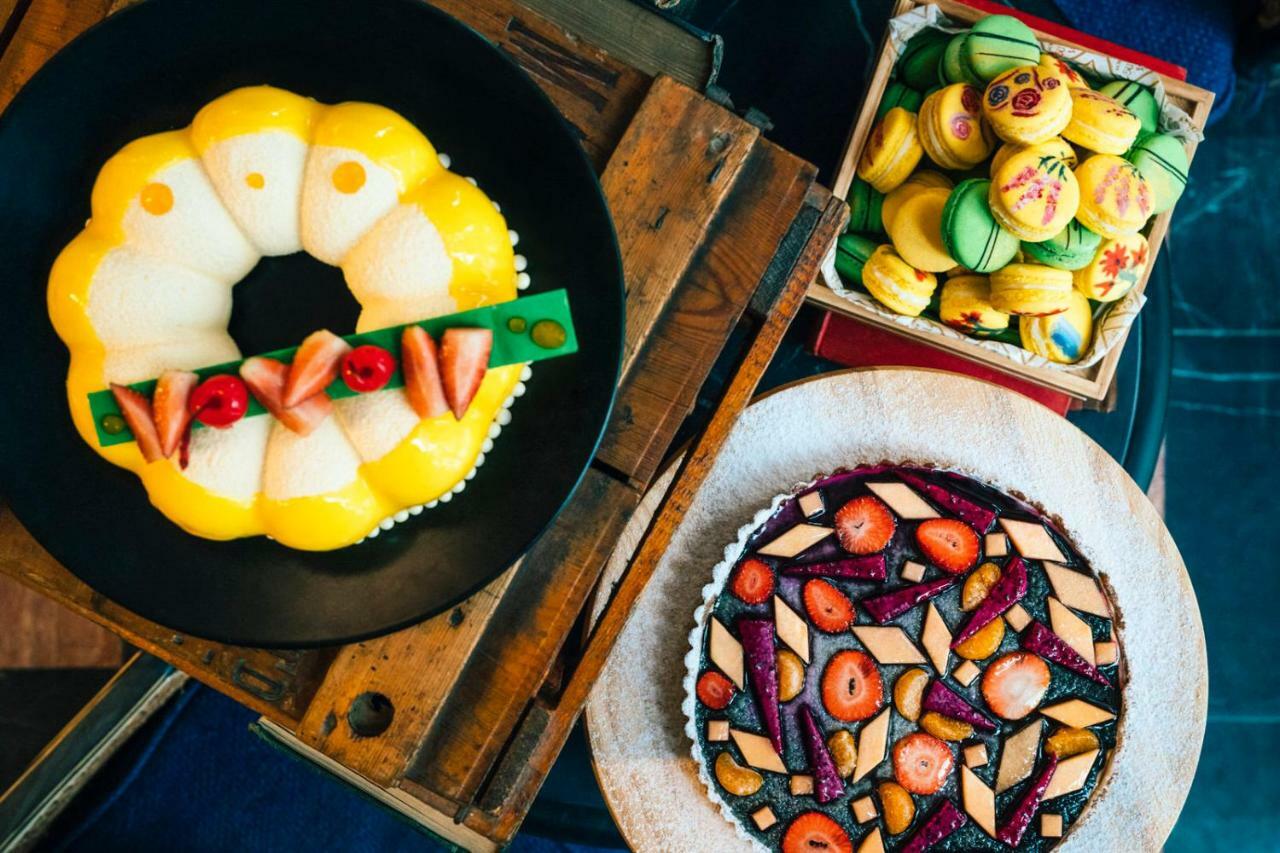 Hotel De La Coupole - Mgallery Sa Pa Luaran gambar A variety of traditional desserts